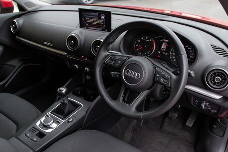 Audi A3 SPORTBACK TFSI SE TECHNIK
