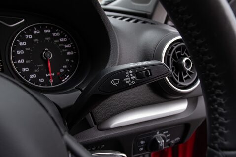 Audi A3 SPORTBACK TFSI SE TECHNIK 18