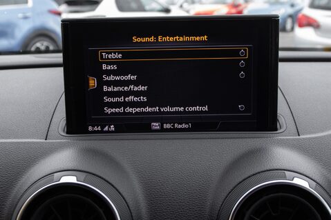 Audi A3 SPORTBACK TFSI SE TECHNIK 24
