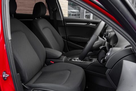 Audi A3 SPORTBACK TFSI SE TECHNIK 33
