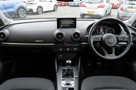 Audi A3 SPORTBACK TFSI SE TECHNIK 3