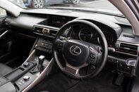 Lexus Is 300H ADVANCE 4