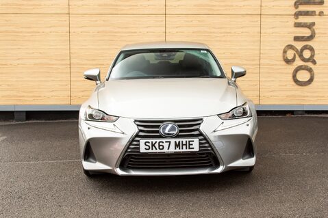 Lexus Is 300H ADVANCE 5