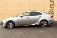 Lexus Is 300H ADVANCE 13
