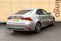 Lexus Is 300H ADVANCE 2