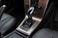Volvo V40 T3 CROSS COUNTRY PRO 32