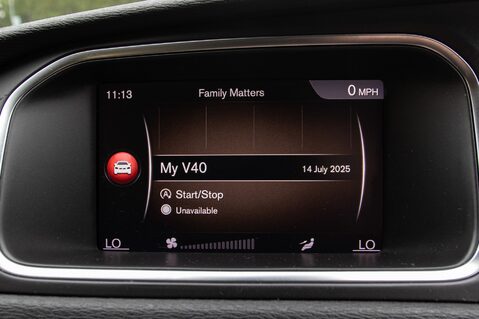 Volvo V40 T3 CROSS COUNTRY PRO 27