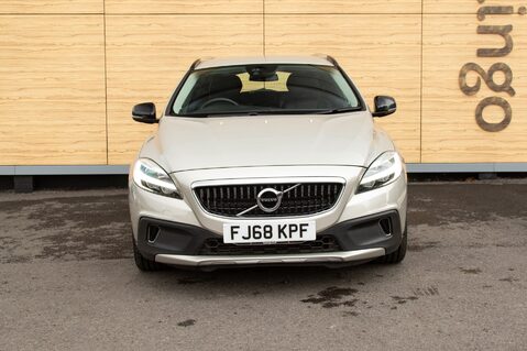 Volvo V40 T3 CROSS COUNTRY PRO 5