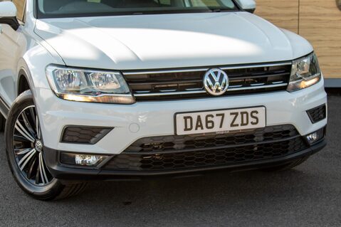 Volkswagen Tiguan SE NAVIGATION TDI BMT 4MOTION DSG 10