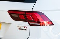 Volkswagen Tiguan SE NAVIGATION TDI BMT 4MOTION DSG 9