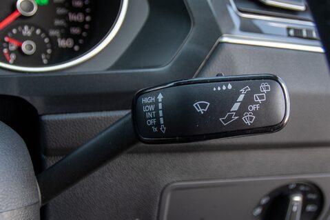 Volkswagen Tiguan SE NAVIGATION TDI BMT 4MOTION DSG 18