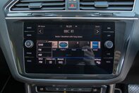 Volkswagen Tiguan SE NAVIGATION TDI BMT 4MOTION DSG 25
