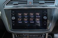 Volkswagen Tiguan SE NAVIGATION TDI BMT 4MOTION DSG 30
