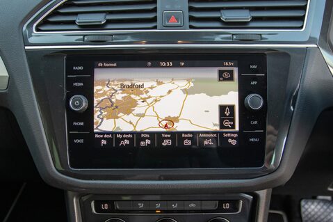 Volkswagen Tiguan SE NAVIGATION TDI BMT 4MOTION DSG 34