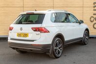 Volkswagen Tiguan SE NAVIGATION TDI BMT 4MOTION DSG 2