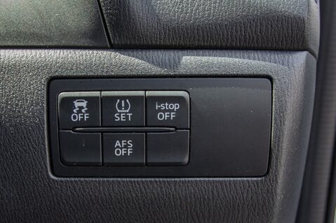Mazda 3 SPORT NAV 17