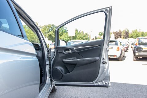Honda Jazz I-VTEC SE 14