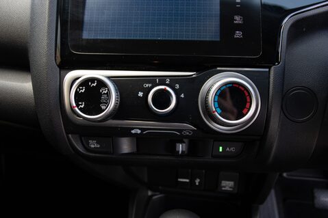 Honda Jazz I-VTEC SE 31