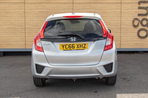 Honda Jazz I-VTEC SE 6