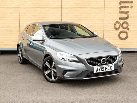 Volvo V40 T2 R-DESIGN EDITION