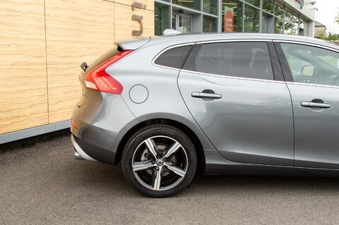 Volvo V40 T2 R-DESIGN EDITION 7