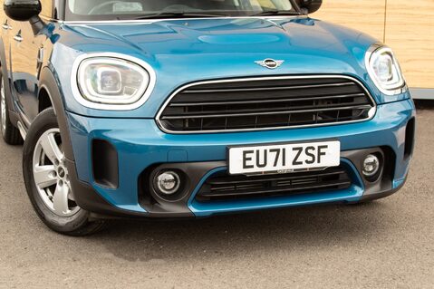Mini Countryman COOPER CLASSIC 9