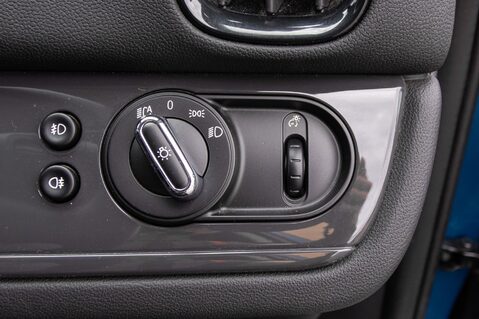 Mini Countryman COOPER CLASSIC 15