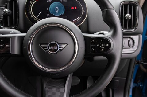 Mini Countryman COOPER CLASSIC 19