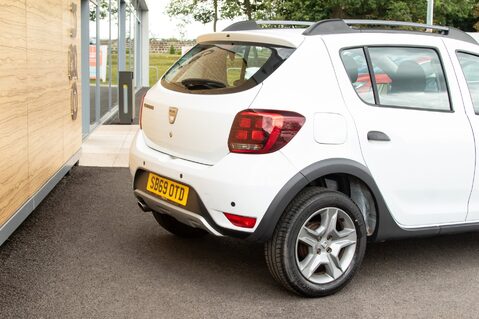 Dacia Sandero Stepway COMFORT TCE 8