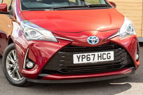 Toyota Yaris VVT-I ICON TECH 10