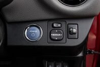 Toyota Yaris VVT-I ICON TECH 16