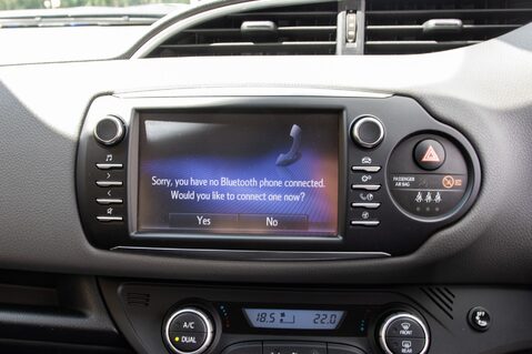 Toyota Yaris VVT-I ICON TECH 25