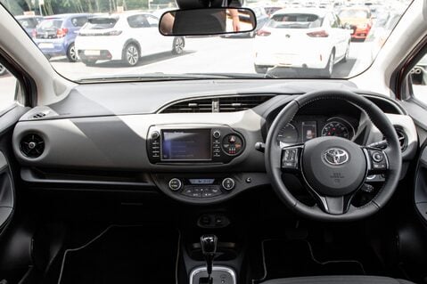 Toyota Yaris VVT-I ICON TECH 3
