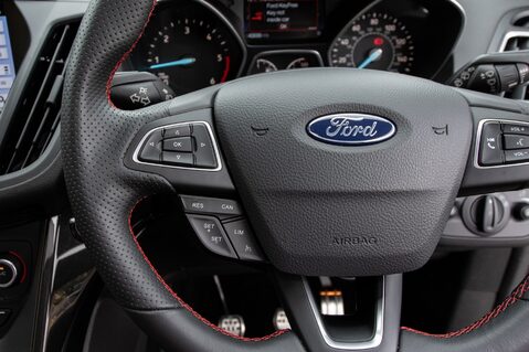 Ford Kuga ST-LINE EDITION TDCI 19