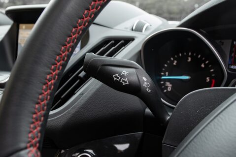 Ford Kuga ST-LINE EDITION TDCI 17