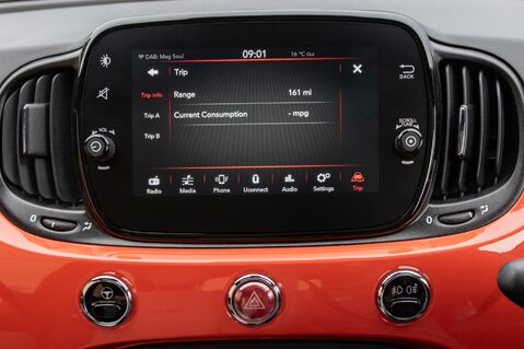 Fiat 500 DOLCEVITA MHEV 28