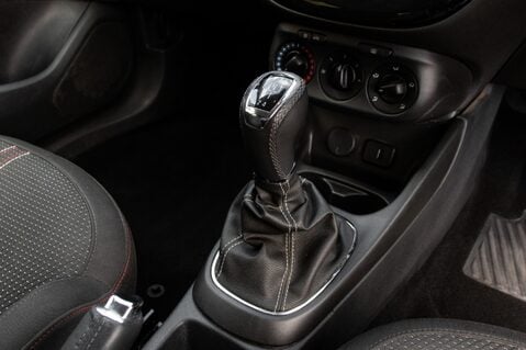 Vauxhall Corsa SRI VX-LINE NAV BLACK 30