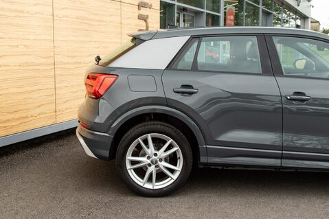 Audi Q2 TFSI S LINE 7