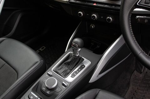 Audi Q2 TFSI S LINE 33
