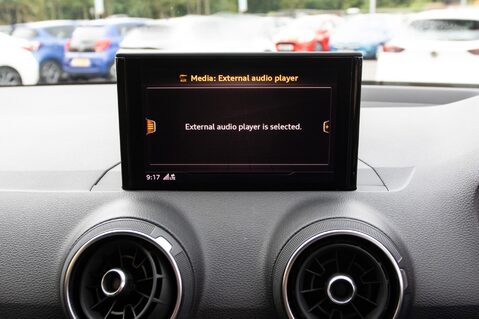 Audi Q2 TFSI S LINE 26