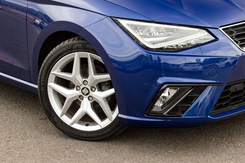 SEAT Ibiza TSI FR 11
