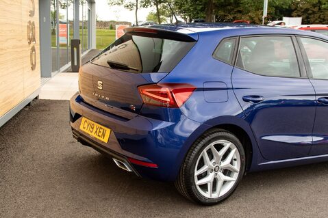 SEAT Ibiza TSI FR 8