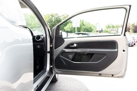 Volkswagen Up HIGH UP 14