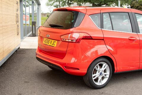 Ford B-Max TITANIUM X 8