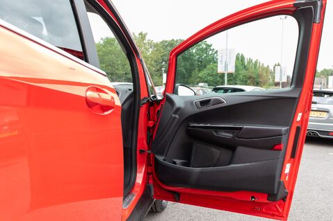 Ford B-Max TITANIUM X 14