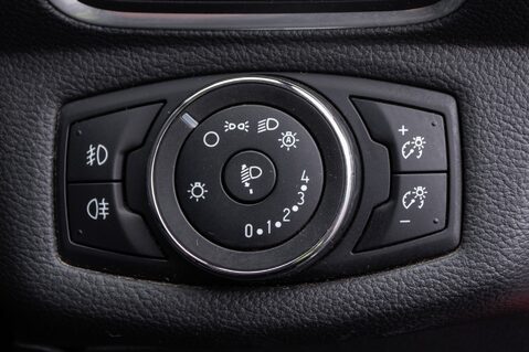 Ford B-Max TITANIUM X 16