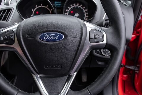 Ford B-Max TITANIUM X 20