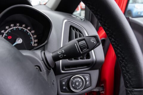 Ford B-Max TITANIUM X 18