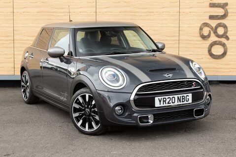Mini Hatch COOPER S EXCLUSIVE 1