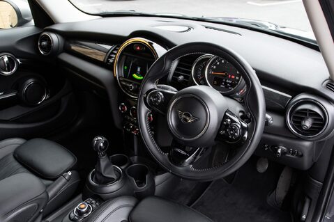 Mini Hatch COOPER S EXCLUSIVE 4